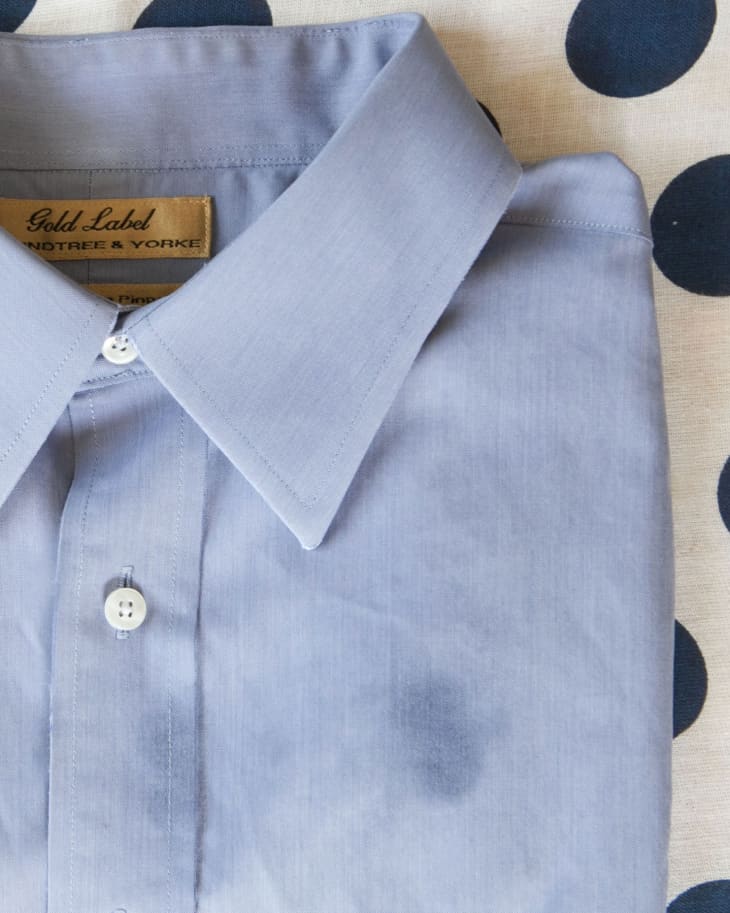 Removing grease store from clothing