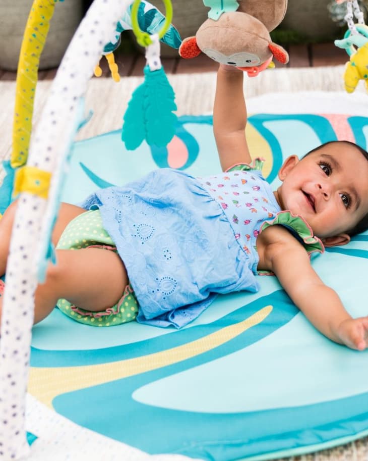 Why I'm Totally Sold on the Infantino Baby Gym Cubby