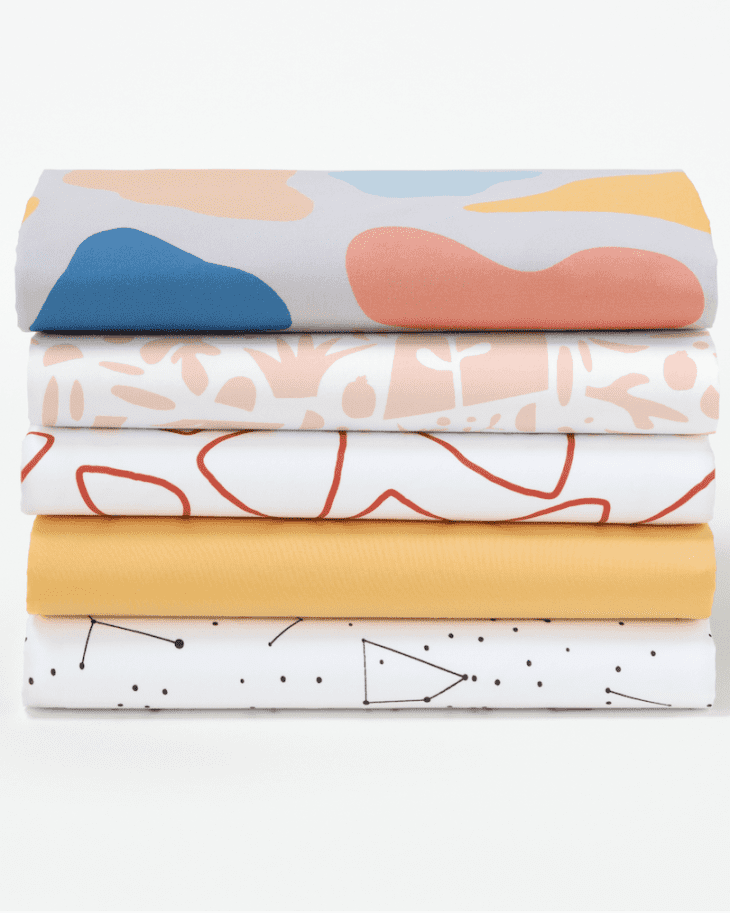 Tuft &amp; needle colorful patterned toddler sheet set