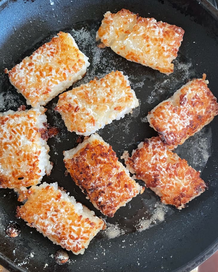 The Mesmerizing Way Steam Rice Rolls Are Made