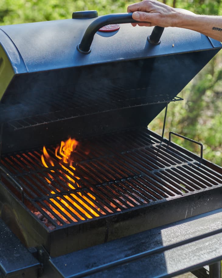 How to Clean a Gas or Charcoal Grill