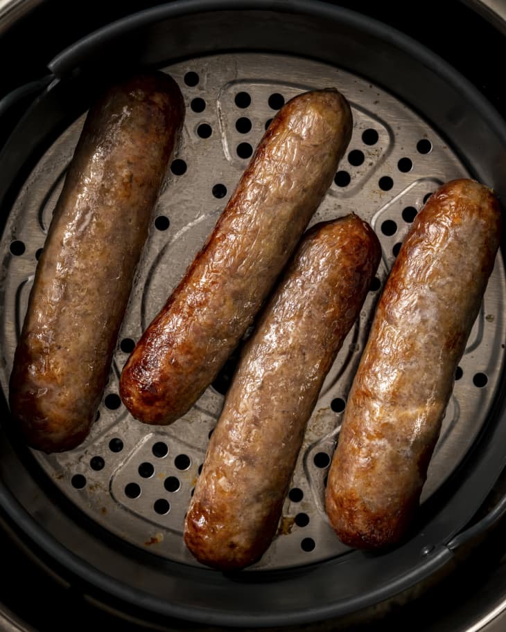 sausage (brats) in an air fryer