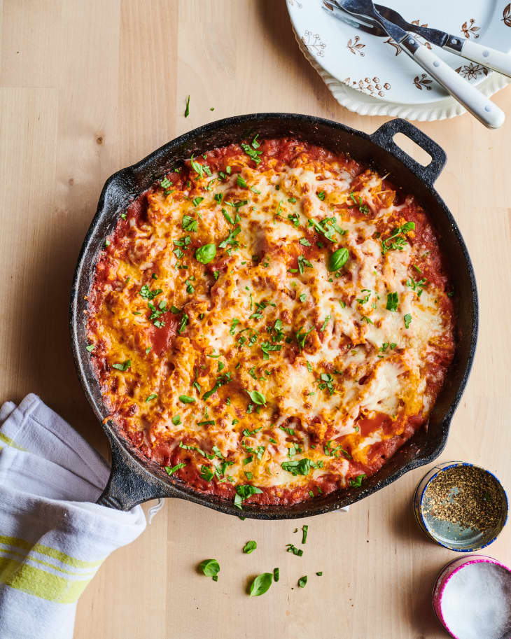 Chicken Parm Spaghetti Squash in a cast iron skillet