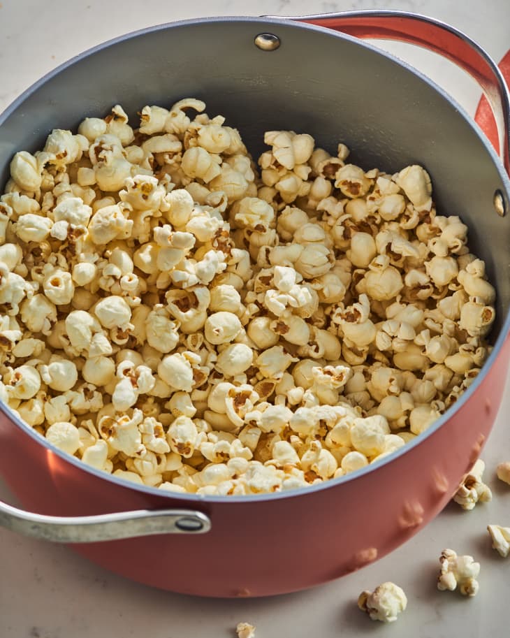 How to Make Authentic Movie Theater Popcorn - Happy Haute Home