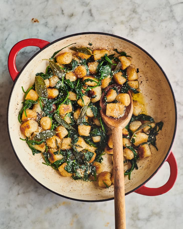 cauliflower gnocchi in pasta pot