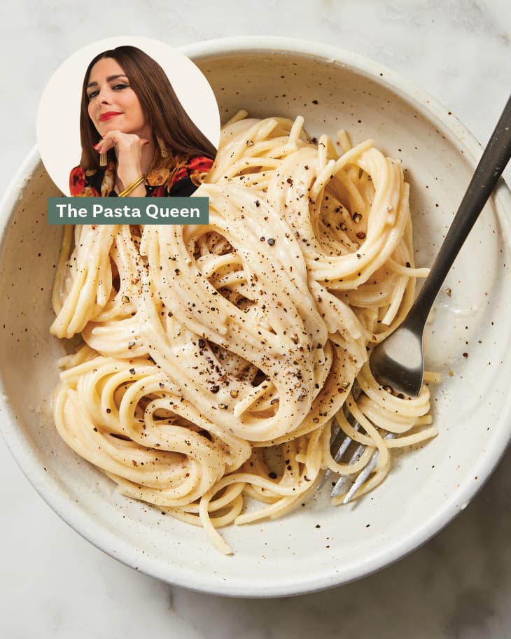 Cacio e pepe recipe by The Pasta Queen in a bowl on a marble surface