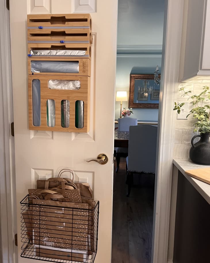 https://cdn.apartmenttherapy.info/image/upload/f_auto,q_auto:eco,c_fill,g_center,w_730,h_913/k%2FWall%20mounted%20baggie%20organizer