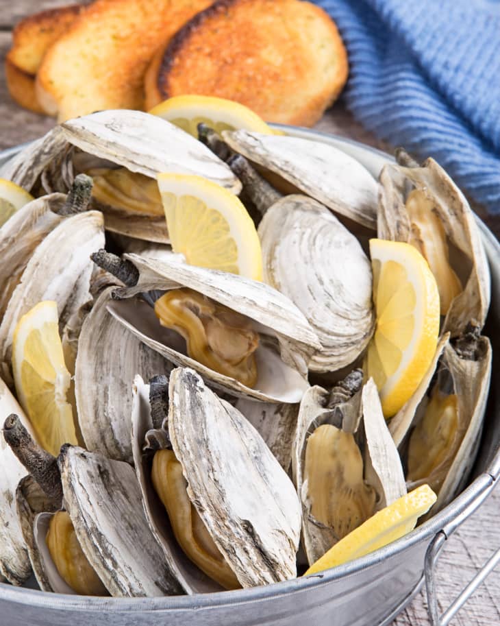 Why You Should Cook With Clam Juice