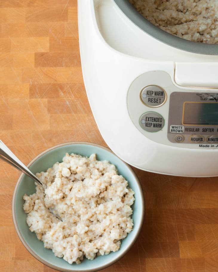 How to Make Oatmeal In a Rice Cooker (& Why It's Great)