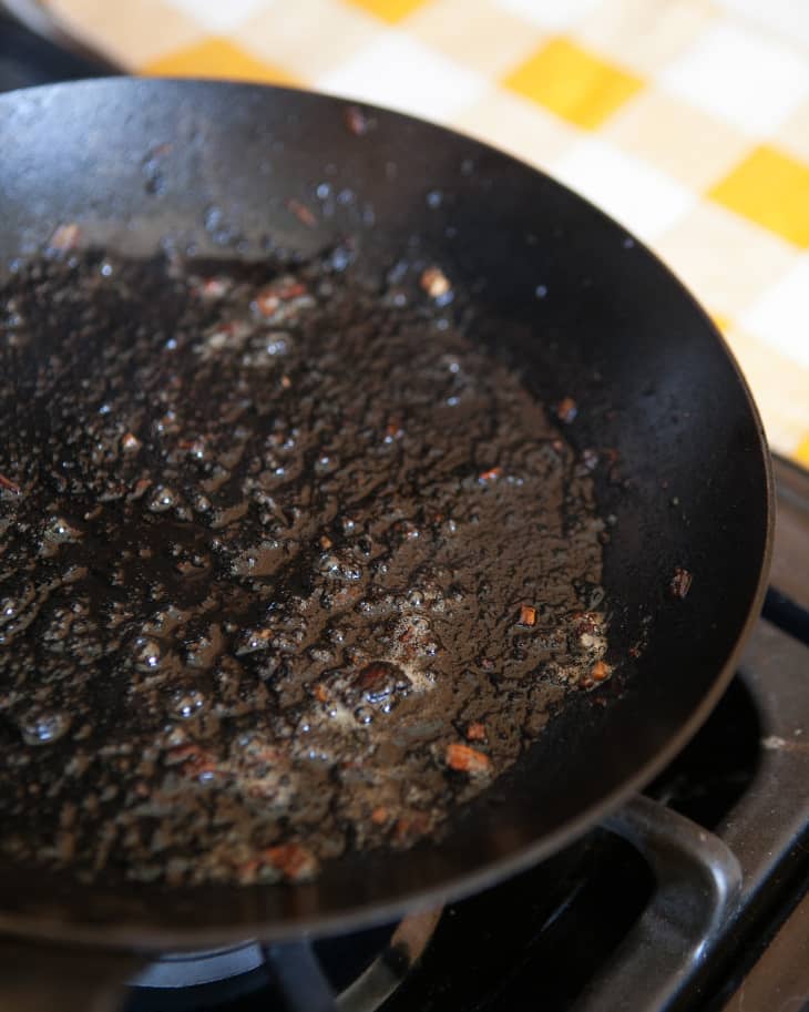 Can't get my wok to turn black in the middle while seasoning. The