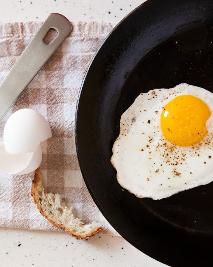 How To Season A Stainless Steel Pan Properly : 4 Simple Steps