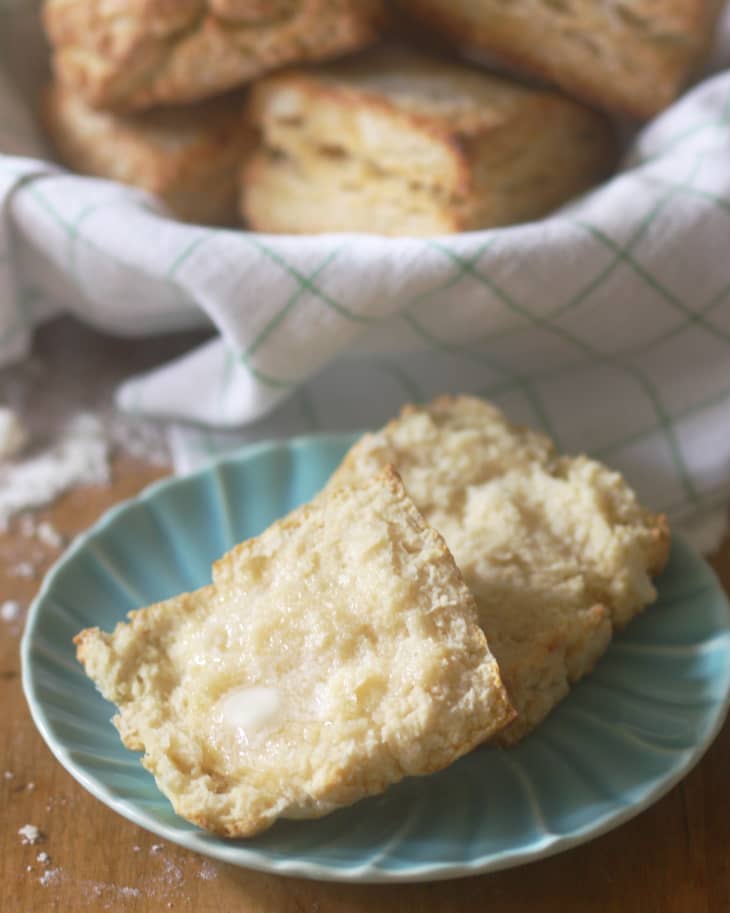 Classic Homemade Buttermilk Biscuits Recipe