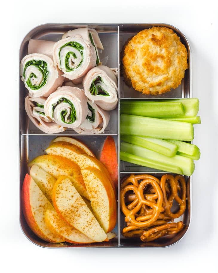 5 SNACK BOX or morning snack or LUNCH BOX ( ages 3,4,5 PRESCHOOL