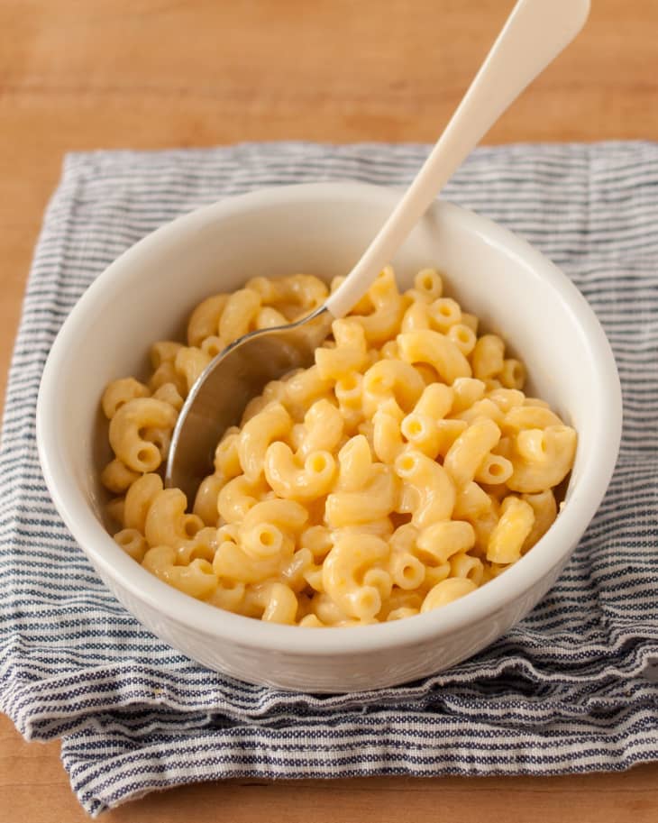 Microwave Mac and Cheese Recipe (Cheesy Goodness)