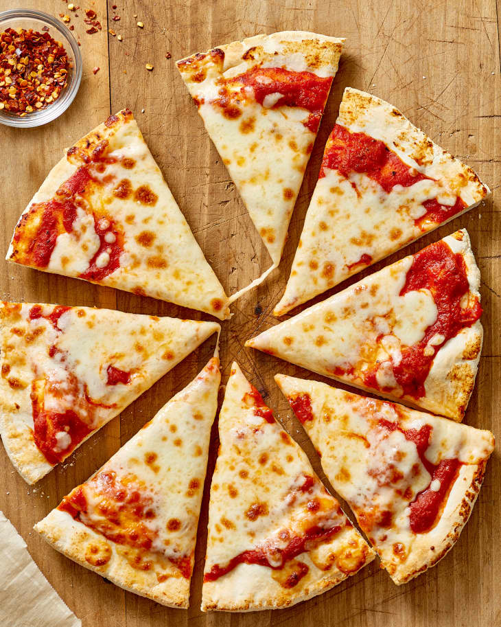 Lunch Hack: Use a Pizza Wheel To Chop Your Salad Directly in the Bowl