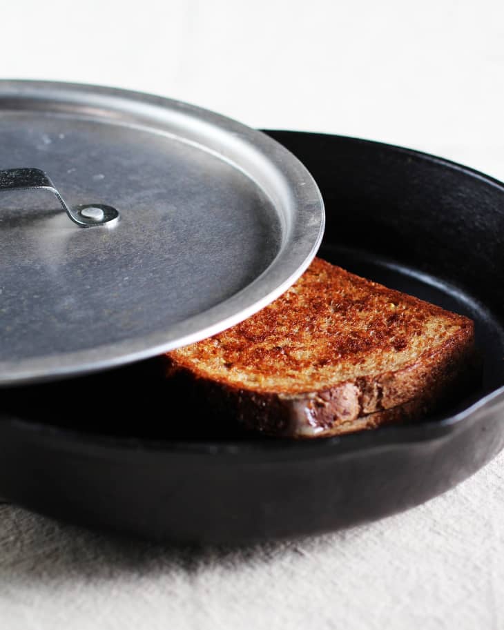 Want the Perfect Grilled Cheese Sandwich? Put a Lid On It!