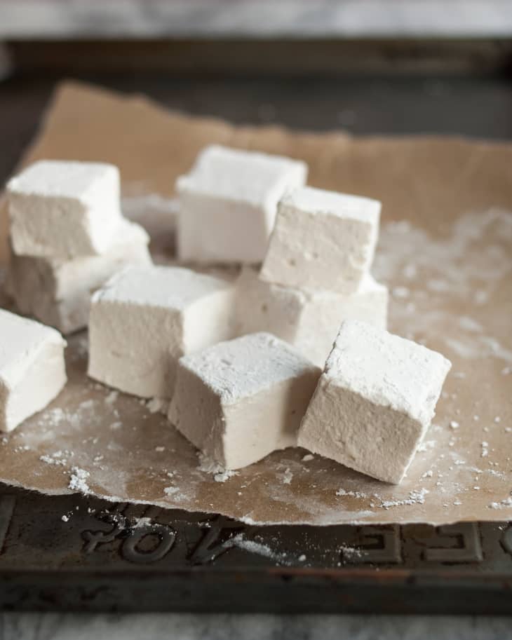 Homemade Marshmallows - Vintage Kitchen Notes