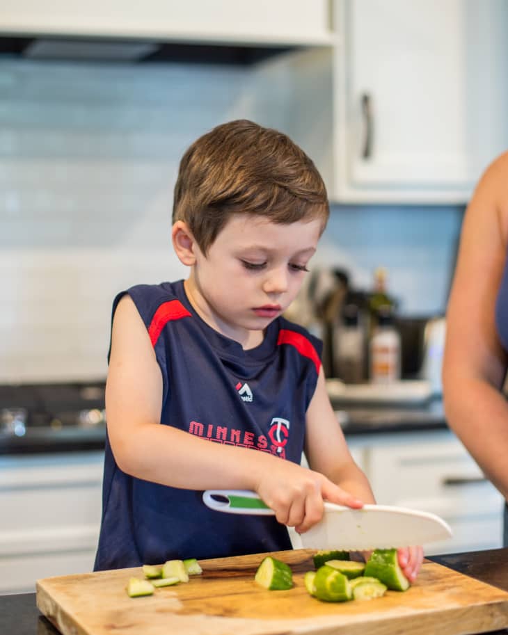 5 Of The Best Chef's Knife Options For Chopping Vegetables Like Pro