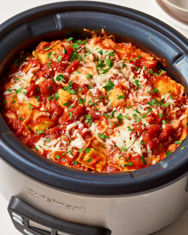 Crockpot Ravioli Casserole Recipe - EASY GOOD IDEAS