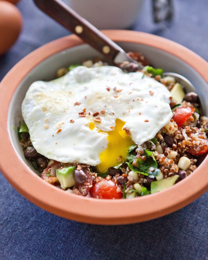 Southwest Breakfast Skillet Recipe - Bowl Me Over