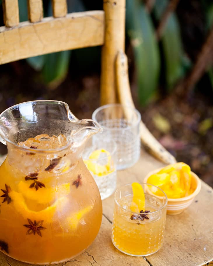 Spiced Rum Apple Spritzer Pitcher Cocktail