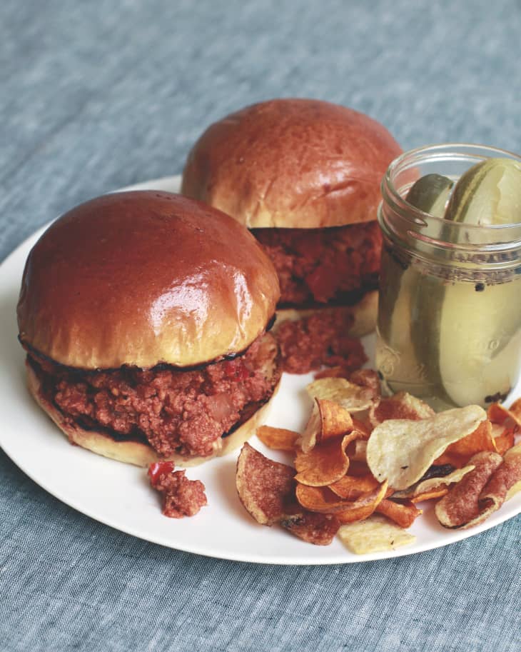 Turkey Sloppy Joes Recipe! {5 Ingredient Slow Cooker Dinner}