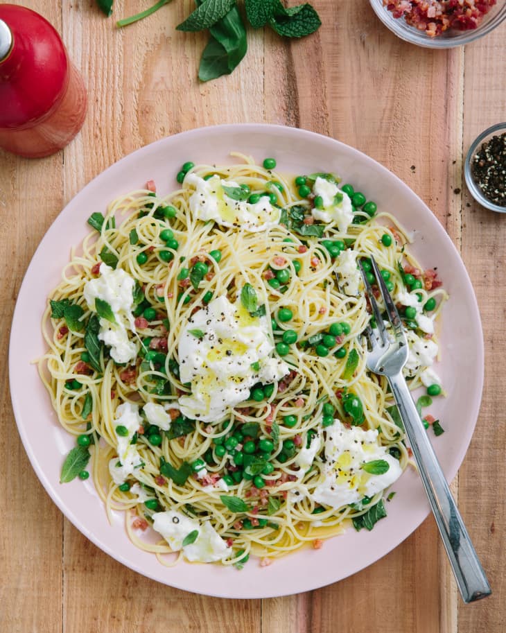 The Best Ways To Incorporate Mint Green Into Your Kitchen