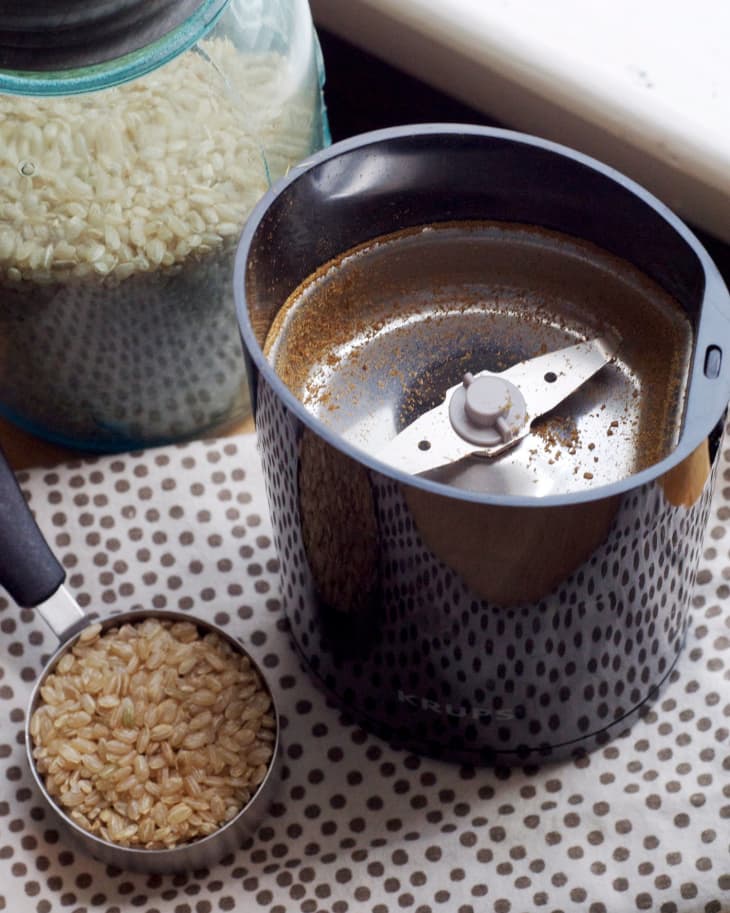 What is a Food Mill & How to Use It: 6 Creative Uses %%sep%% %%sitename%%