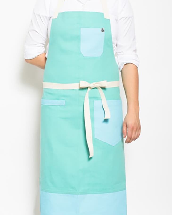 15 Cute Kitchen Aprons for Women 2023 - Cooking Aprons for Chefs