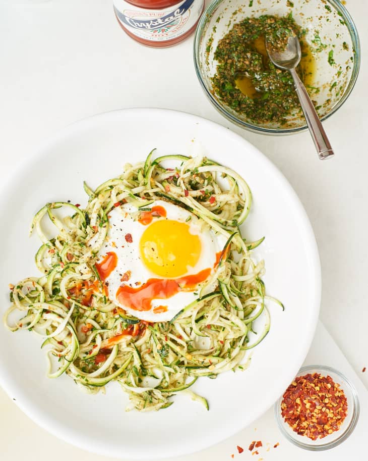 Chicken pesto zucchini noodles: Introducing OmieBox