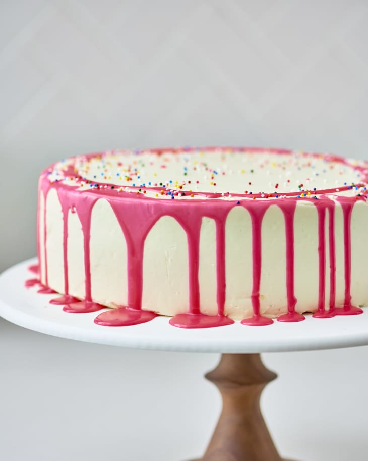 Make Gorgeous Icing Hues with Your Everyday Box of Food Coloring 