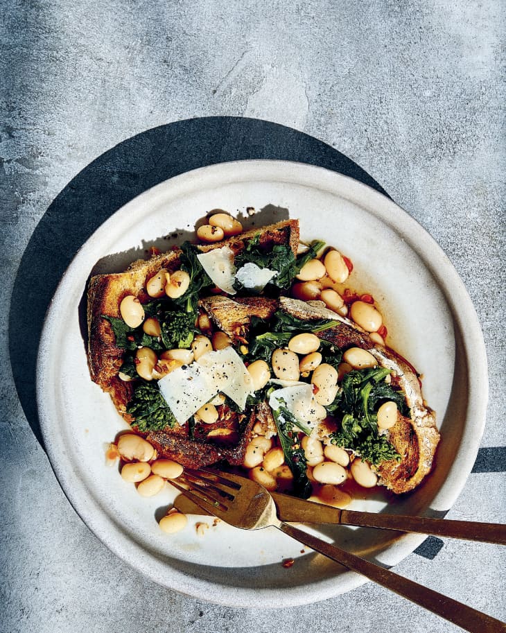 Garlicky Great Northern Beans and Broccoli Rabe over Toast The Kitchn