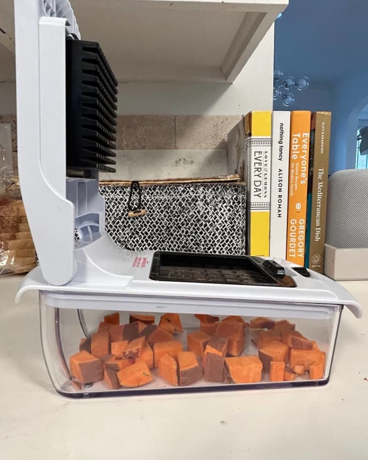 Fullstar vegetable chopper top