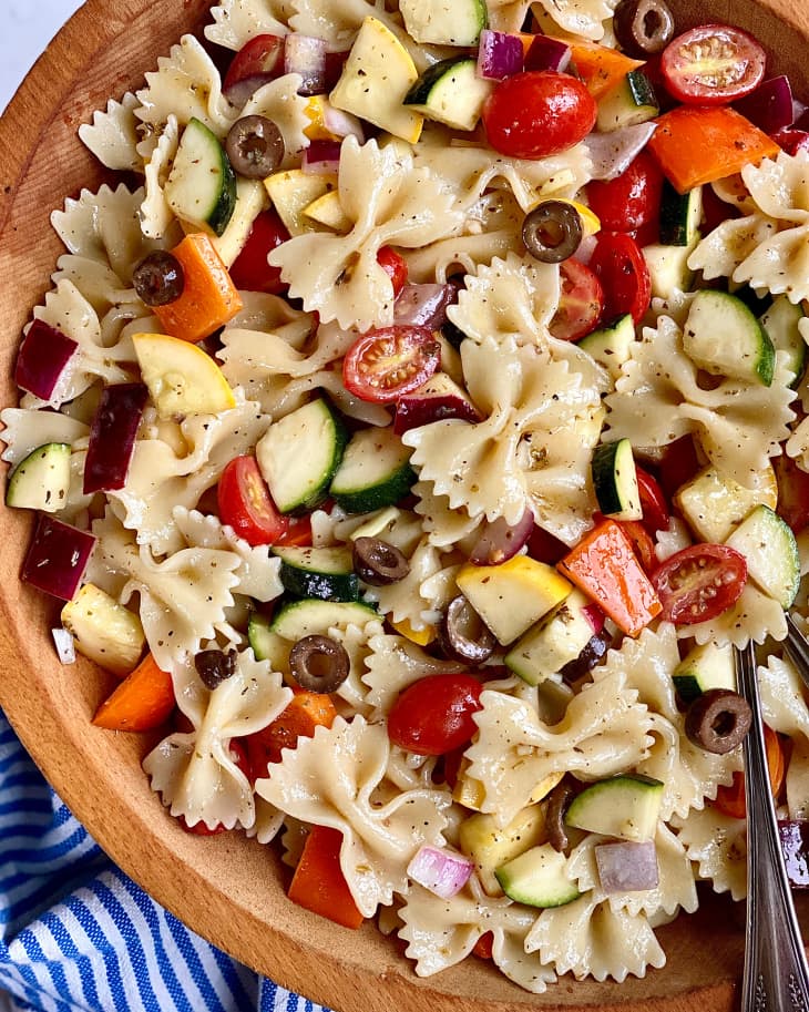 Bow Tie Pasta Salad Recipe With Tomatoes The Kitchn 4901