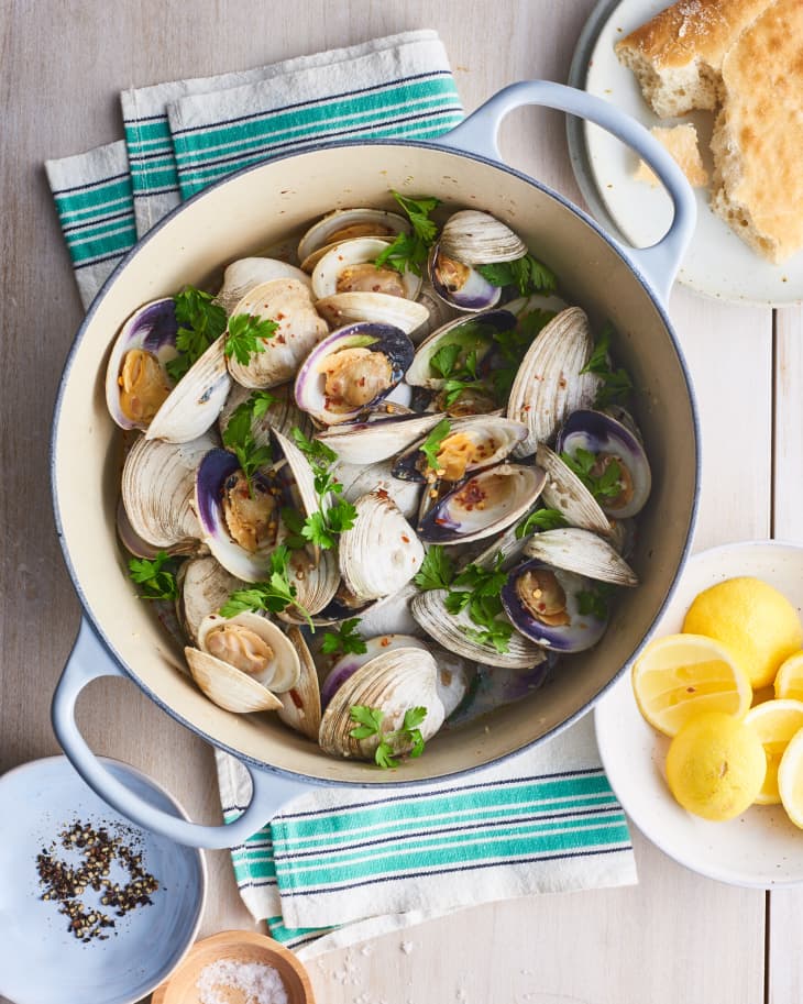 Garlic Butter Steamed Clams The Kitchn