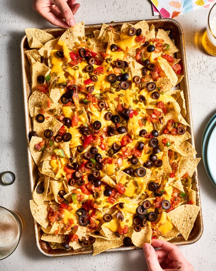 Beer and Cheese Fondue Nachos Recipe (Easy, CrowdPleasing) The Kitchn