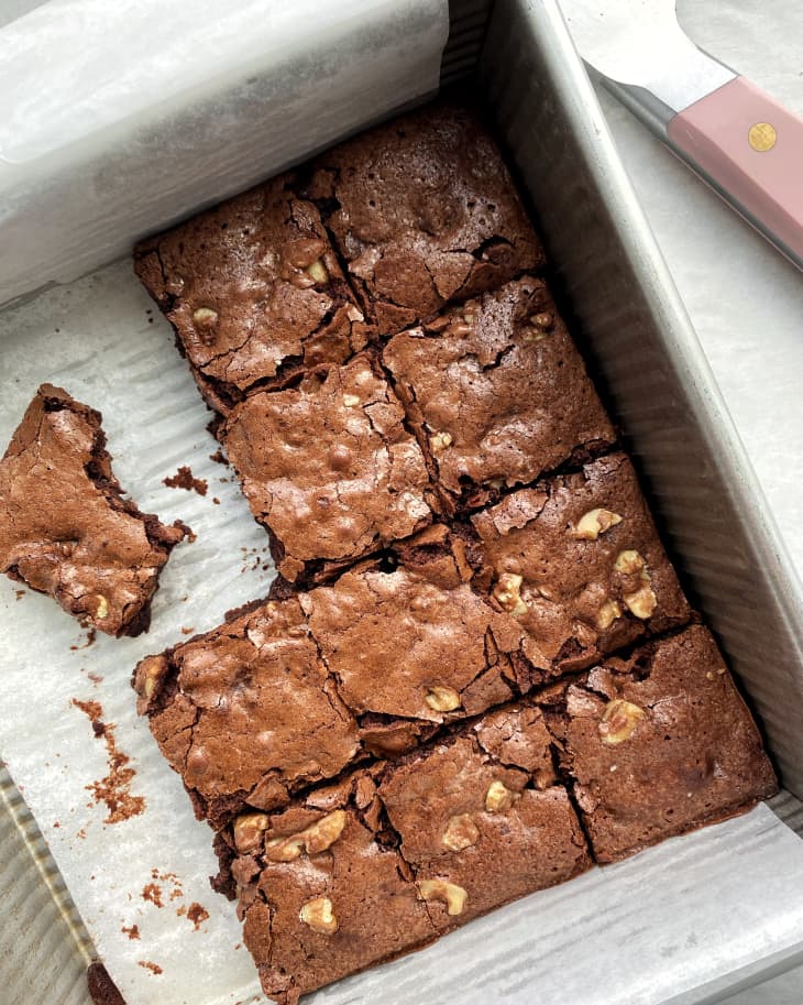 When to Use Silicone vs Metal Baking Pans The Kitchn