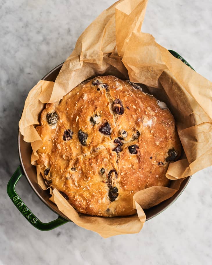 Roasted Garlic No Knead Skillet Bread Recipe With Olives