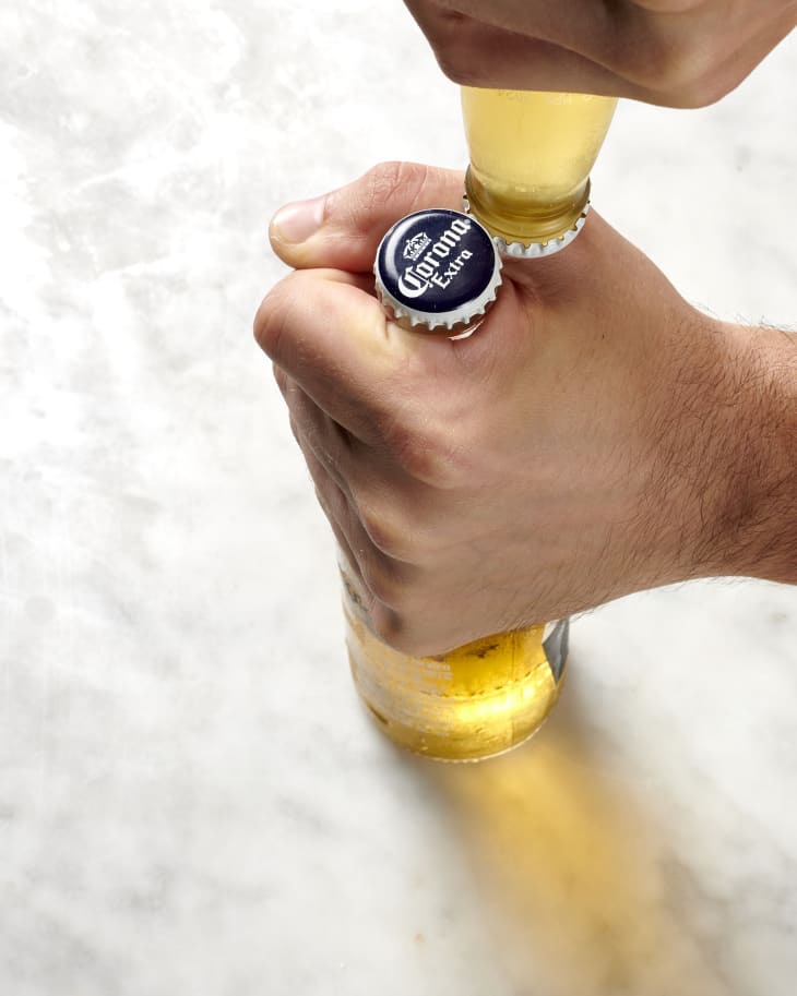 Open a bottle hotsell without an opener
