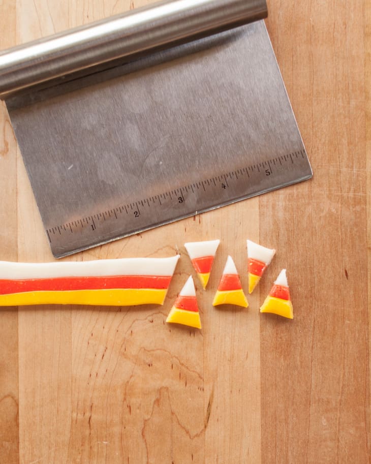 Why a Bench Scraper Is a Chef’s Knife’s Best Sidekick The Kitchn