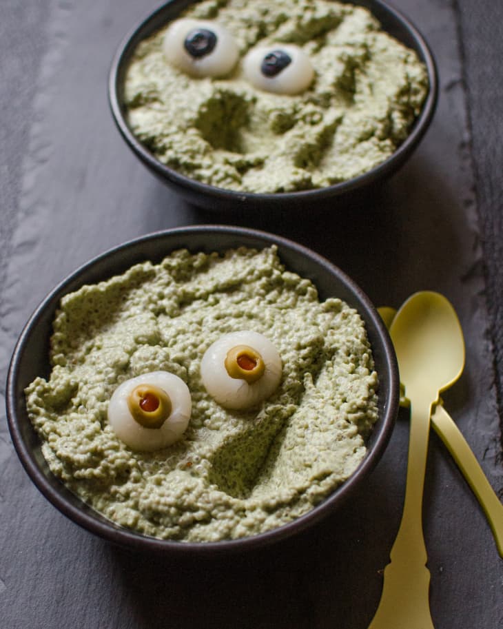 Halloween Recipe Frog Eggs & Eyeballs (Coconut Green Tea Chia Pudding