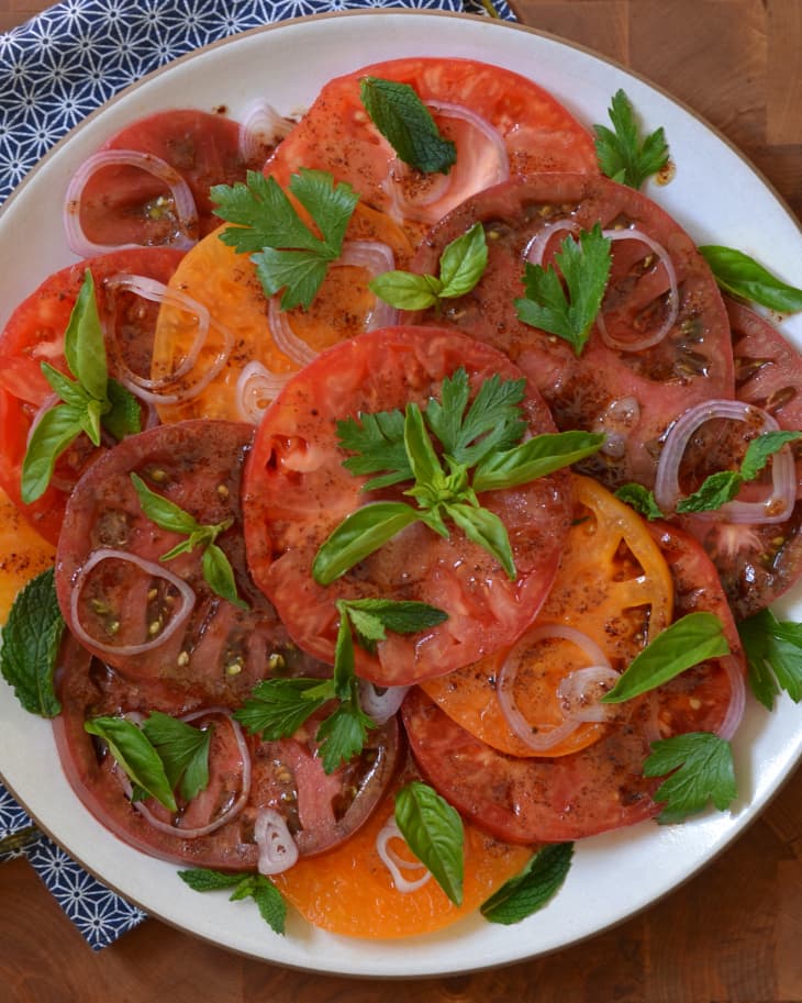 Recipe Heirloom Tomato Salad with PomegranateSumac Dressing The Kitchn