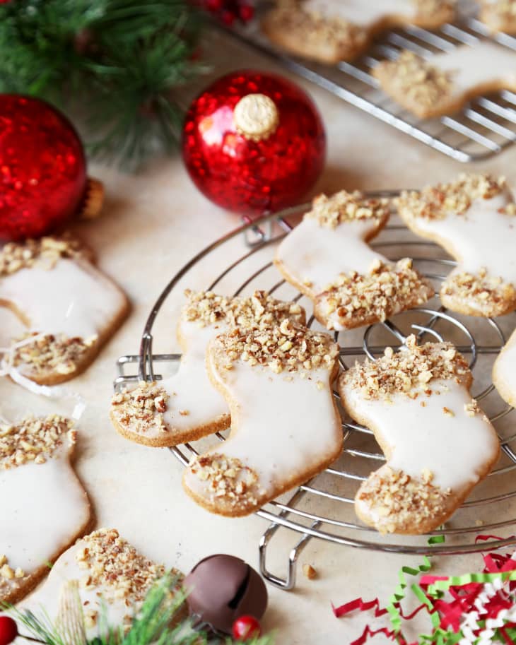 Recipe Mulled Cider & Oatmeal CutOut Cookies The Kitchn