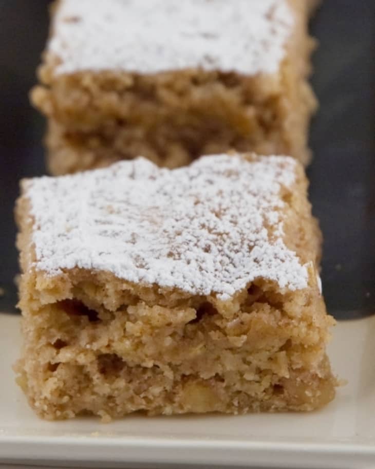 Recipe Ginger Applesauce Cake The Kitchn