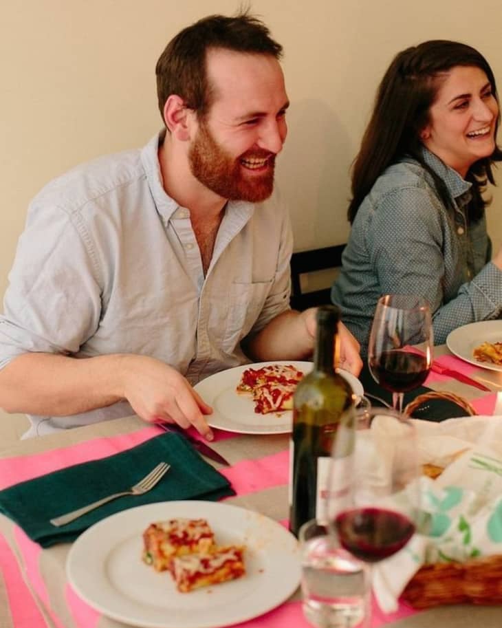 Do You Wait to Eat Until Everyone Is Served at the Dinner Table? The