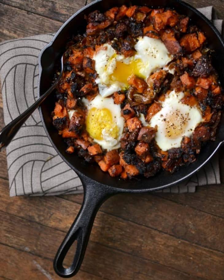 How to Serve Eggs to a Crowd Without Becoming a Short-Order Cook | The