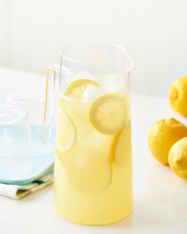 The Fastest Way to Juice a Bunch of Lemons at Once | Kitchn | The