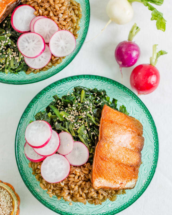 Recipe Farro Bowl with Crispy Salmon and Toasted Sesame Spinach The