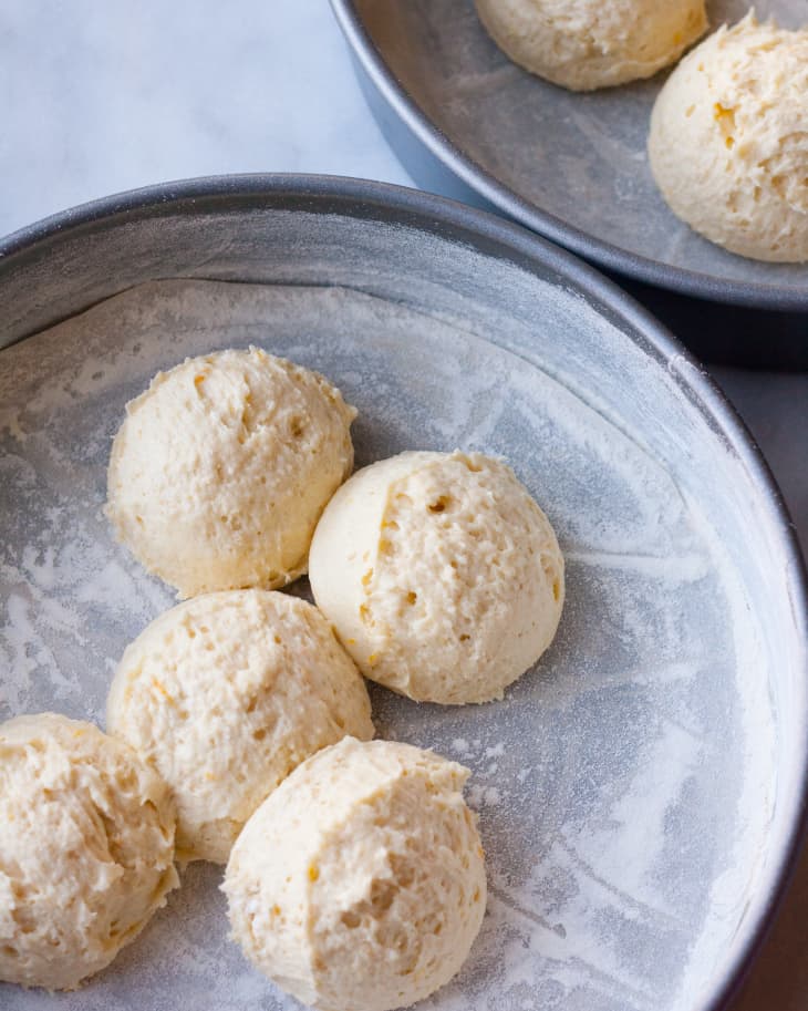 The Easiest Way to Divide Cake Batter Evenly The Kitchn