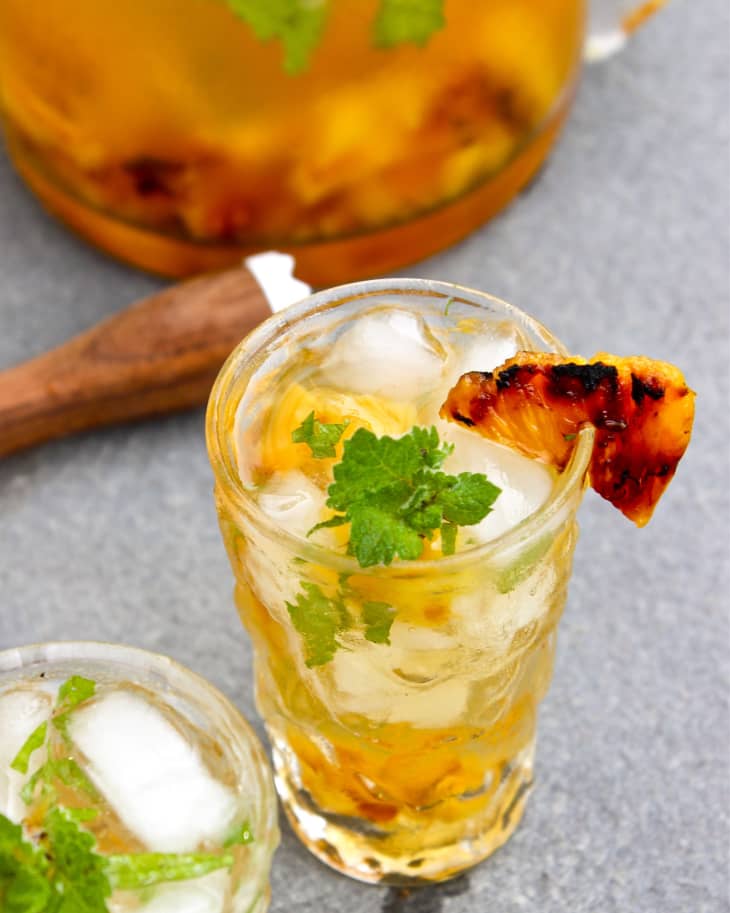 Recipe Grilled Pineapple Mojito The Kitchn